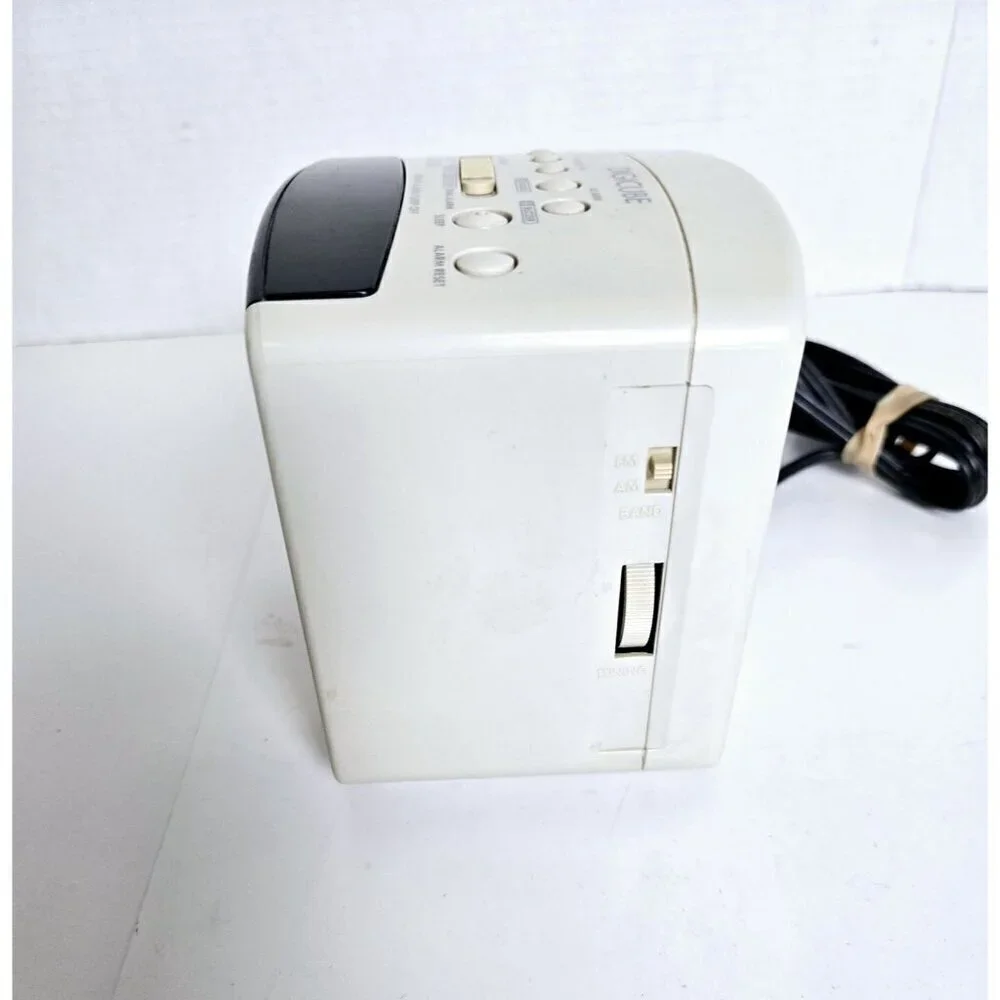 Vintage Sony ICF-C150 Digicube Ivory Alarm Clock AM/FM Radio Works Great